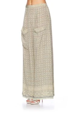 WIDE LEG TROUSER THREADED UNION -Vivid Couture 18929 camilla on body 140118 sh 12 0330 7b3fb59c 7387 40a1 beeb d3a35593c7f2