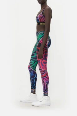 ACTIVE LEGGING WITH SIDE POCKET UNDER THE NEON SUN -Vivid Couture CAMILLA 00019892 ACTIVE LEGGING WITH SIDE POCKET UNDER THE NEON SUN 2