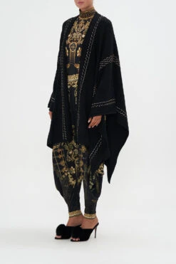 THROW OVER THE NIGHT IS NOIR -Vivid Couture CAMILLA 00020664 THROW OVER THE NIGHT IS NOIR 2