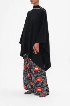 HIGH NECK HANDKERCHIEF PONCHO CHAOS MAGIC 12 HIGH NECK HANDKERCHIEF PONCHO CHAOS MAGIC -Vivid Couture CAMILLA 00021092 CHAOSMAGIC HIGHNECKHANDKERCHIEFPONCHO 2