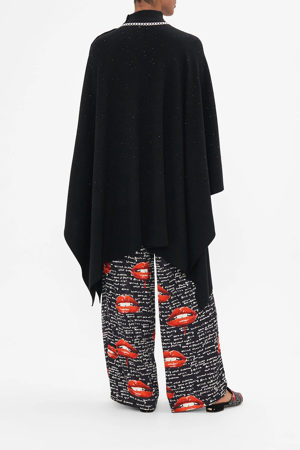 HIGH NECK HANDKERCHIEF PONCHO CHAOS MAGIC 4 HIGH NECK HANDKERCHIEF PONCHO CHAOS MAGIC - Image 2