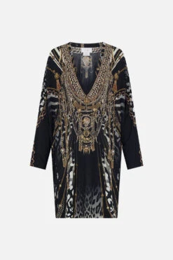 SIDE SPLIT TEE - ALL OVER PRINT UNTAMED ROYALTY -Vivid Couture CAMILLA 00022584 SIDE SPLIT TEE ALL OVER PRINT UNTAMED ROYALTY GHOST 1