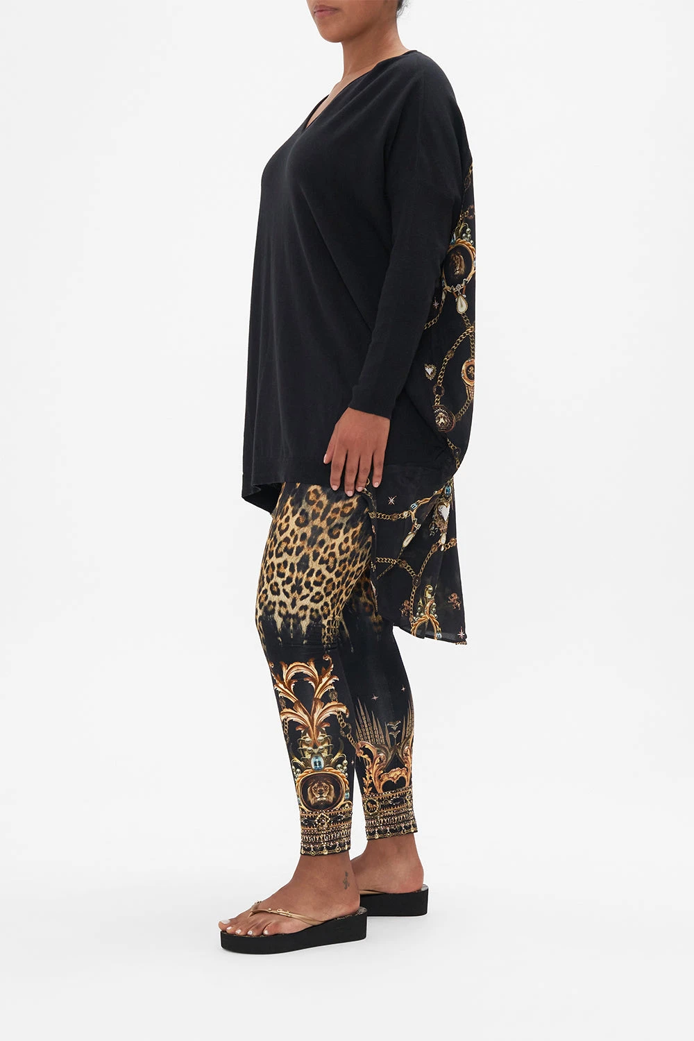 V NECK JUMPER WITH PRINT BACK JUNGLE DREAMING - Image 4