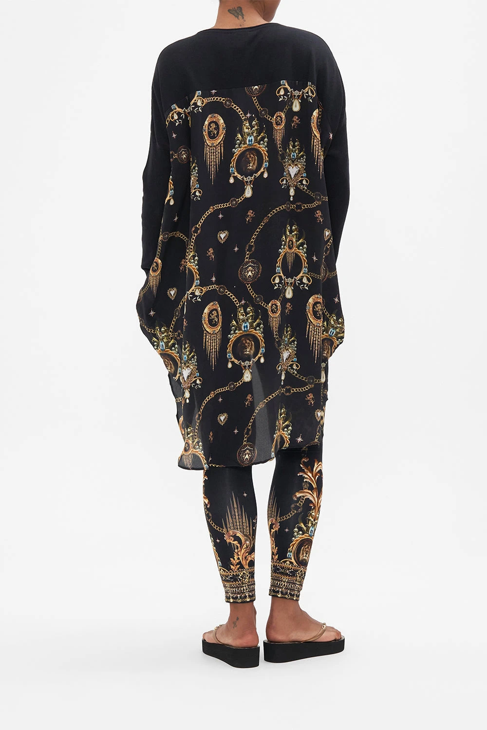 V NECK JUMPER WITH PRINT BACK JUNGLE DREAMING - Image 2