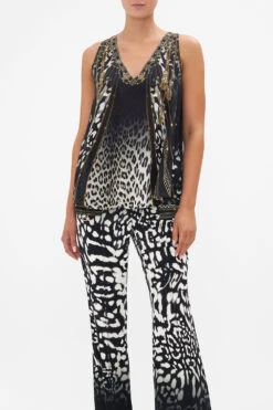 V NECK BUTTON BACK TOP UNTAMED ROYALTY -Vivid Couture CAMILLA 00022930 V NECK BUTTON BACK TOP UNTAMED ROYALTY 4