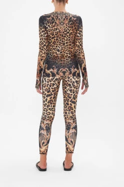 LONG SLEEVE THUMBHOLE TOP RUNNING IN THE WILD -Vivid Couture CAMILLA 00023331 LONGSLEEVETHUMBHOLETOPRUNNINGINTHEWILD RUNNING IN THE WILD 3