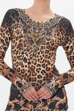 LONG SLEEVE THUMBHOLE TOP RUNNING IN THE WILD -Vivid Couture CAMILLA 00023331 LONGSLEEVETHUMBHOLETOPRUNNINGINTHEWILD RUNNING IN THE WILD 5