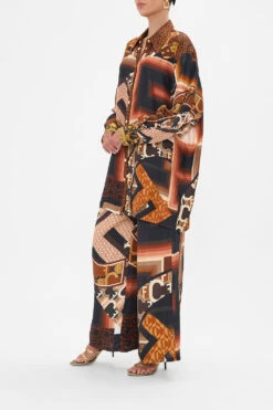 LONG LINE SHIRT WITH YOKE AND BUTTON DETAIL FEELING FRESCO -Vivid Couture CAMILLA 00023584 FEELINGFRESCO LONGLINESHIRTWITHYOKEANDBUTTONDETAIL 2