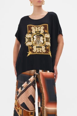 LOOSE FIT ROUND NECK TEE - BLACK FEELING FRESCO -Vivid Couture CAMILLA 00024105 FEELINGFRESCO LOOSEFITROUNDNECKTEE 4 c9cd9aaf 50e3 487c b3ca 3c0c5f103f4d