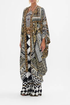 LAYER WITH CENTRE BACK PANEL LOOK UP TESORO -Vivid Couture CAMILLA 00024126 LAYER WITH CB PANEL LOOK UP TESORO 2