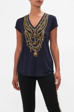 V-NECK TEE DUOMO KALEIDO -Vivid Couture CAMILLA 00024217 DUOMOKALEIDO V NECKTEE 4