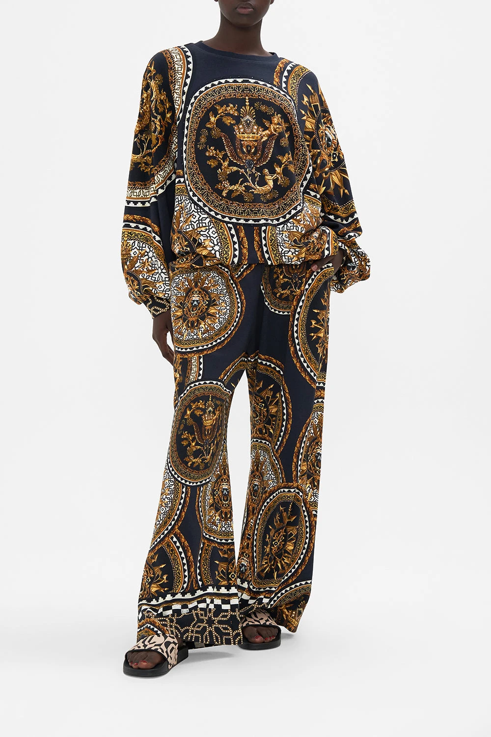 TUCK DETAIL SWEATER DUOMO KALEIDO 3 TUCK DETAIL SWEATER DUOMO KALEIDO