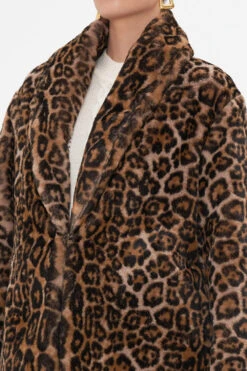 LONG TEDDY COAT WAVE YOUR WAND -Vivid Couture CAMILLA 00024840 LONGTEDDYCOATWAVEYOURWAND WAVE YOUR WAND 5