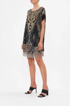 LOOSE FIT TEE - ALL OVER PRINT CHAOS IN THE COSMOS -Vivid Couture CAMILLA 00025987 CHAOSINTHECOSMOS LOOSEFITTEE 2