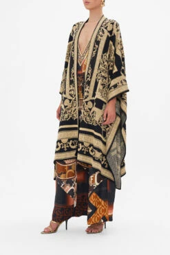 THROW OVER FEELING FRESCO -Vivid Couture CAMILLA 00026601 FEELINGFRESCO THROWOVER 2