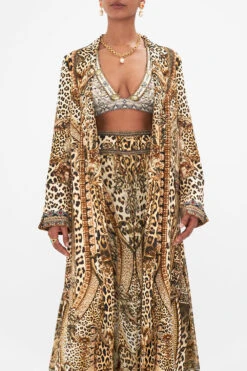 CUFFED SIDE SPLIT COAT STANDING OVATION 13 CUFFED SIDE SPLIT COAT STANDING OVATION -Vivid Couture CAMILLA 00026711 STANDINGOVATION CUFFEDSHORTSIDESPLITCOAT 4