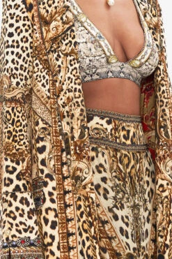 CUFFED SIDE SPLIT COAT STANDING OVATION 14 CUFFED SIDE SPLIT COAT STANDING OVATION -Vivid Couture CAMILLA 00026711 STANDINGOVATION CUFFEDSHORTSIDESPLITCOAT 5