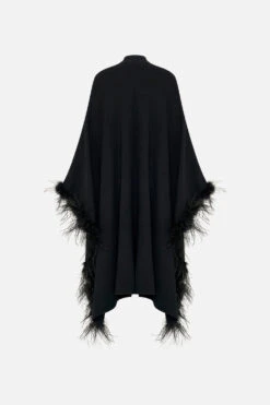 THROW OVER WITH FEATHERS A NIGHT AT THE OPERA 15 THROW OVER WITH FEATHERS A NIGHT AT THE OPERA -Vivid Couture CAMILLA 00028083 THROWOVERWITHFEATHERSFLOW ANIGHTATTHEOPERA GHOST 2