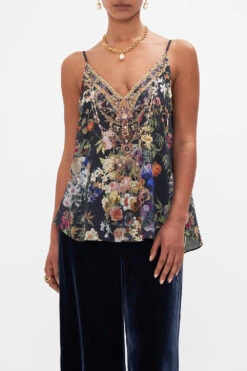 V NECK CAMI PLAY YOUR CARDS RIGHT -Vivid Couture CAMILLA 00028224 PLAYYOURCARDSRIGHT VNECKCAMI 4