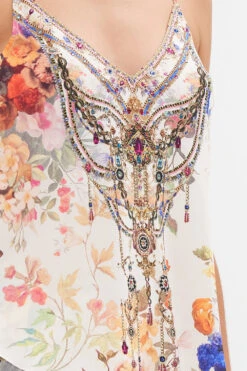 V-NECK BIAS CAMI FRIENDS WITH FRESCOS -Vivid Couture CAMILLA 00028242 V NECK BIAS CAMI FRIENDS WITH FRESCOS 5