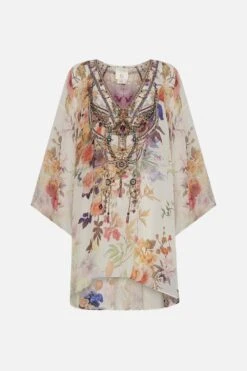 RAGLAN SLEEVE FLARED KAFTAN FRIENDS WITH FRESCOS -Vivid Couture CAMILLA 00028251 RAGLAN SLEEVE FLARED KAFTAN FRIENDS WITH FRESCOS GHOST 1