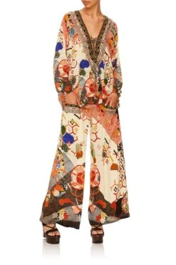 WIDE LEG TROUSER WITH FRONT POCKETS KISSING THE SUN -Vivid Couture camilla lace up shirt kissing the sun 6 1
