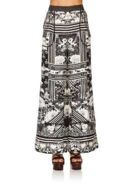 LOUNGE TROUSER WITH CUFFS WILD MOONCHILD -Vivid Couture camilla lounge trouser with cuffs wild moonchild 1 5e20f2a5 f477 453d 9807 5d802e9d10d6