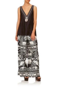 LOUNGE TROUSER WITH CUFFS WILD MOONCHILD -Vivid Couture camilla lounge trouser with cuffs wild moonchild 9 b714292c e8b3 49ea 9e38 c0d024028cc1