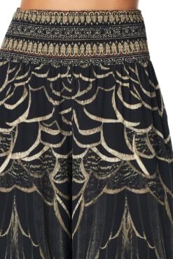 SHIRRED WAIST PANT UNDER A FULL MOON -Vivid Couture camilla shirred waist pant under a full moon 5 93d89a4b b46f 4129 bc77 d5425e5052b3