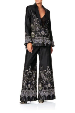 JACQUARD PANT WITH FRONT SEAMS REBELLE REBELLE -Vivid Couture camilla suitrebelle rebelle 5 1024x1024 2x 35cf0089 9110 4e53 abb5 75d23e5045fe