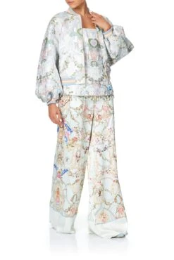 LOUNGE TROUSER WITH CUFFS VERSAILLES SKY -Vivid Couture camilla versailles sky styling 2 4064b2bd 046f 441e a0b4 a96a75d2e969