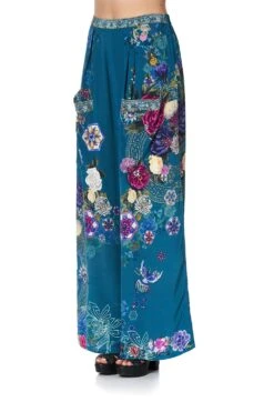 WIDE LEG TROUSER WITH FRONT POCKETS LUNAR GAZING -Vivid Couture camilla wide leg trouser with front pockets lunar gazing 5