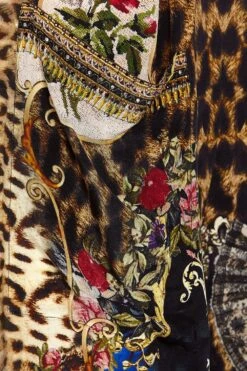 WIDE LEG TROUSER WITH FRONT POCKETS STRONGER TOGETHER -Vivid Couture camilla wide leg trouser with front pockets stronger together 8